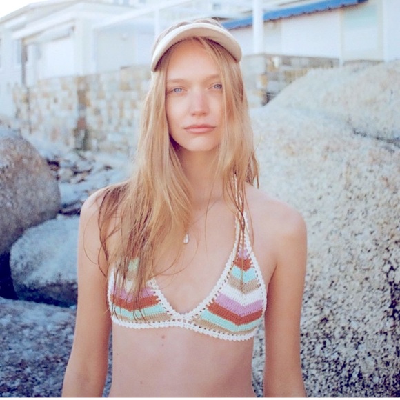 NWT♥️ SHE MADE ME FREE PEOPLE CROCHET HALTER STRIPED TRIANGLE BIKINI TOP sz M/L - Picture 7 of 8